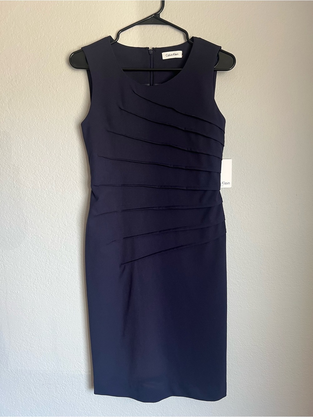 NWT Calvin Klein Sunburst Sheath Dress Navy, 2